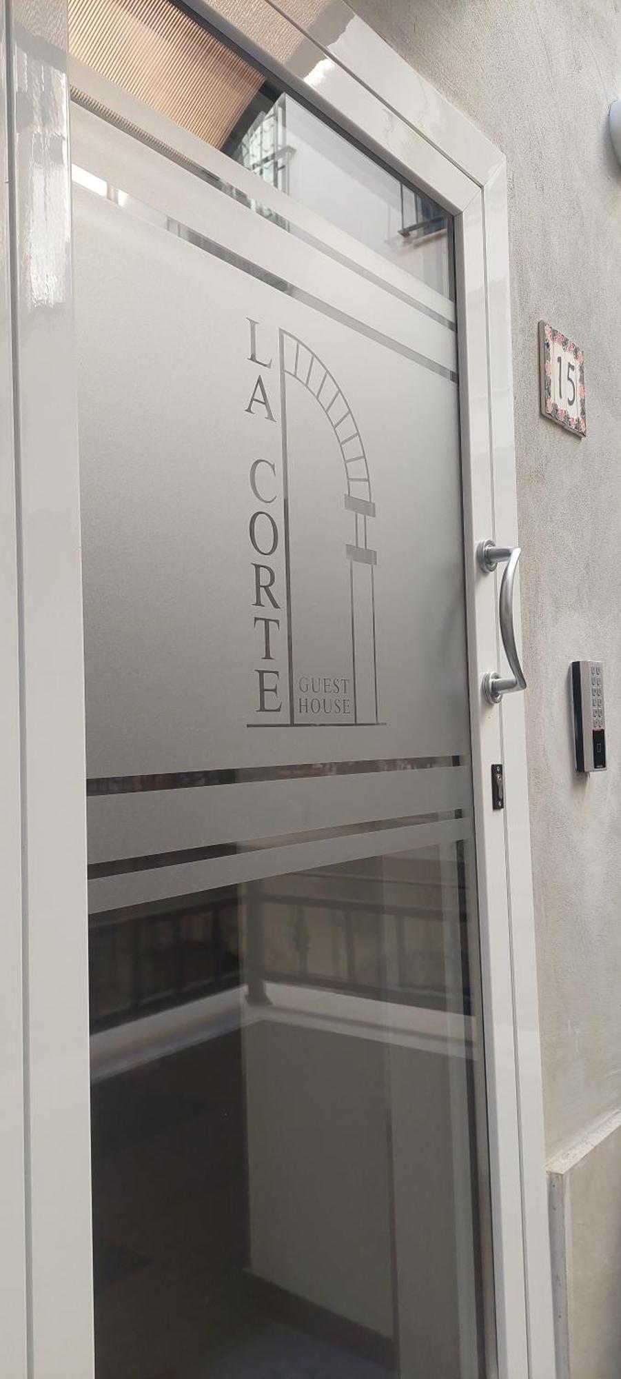 La Corte Guest House Bari Exterior foto